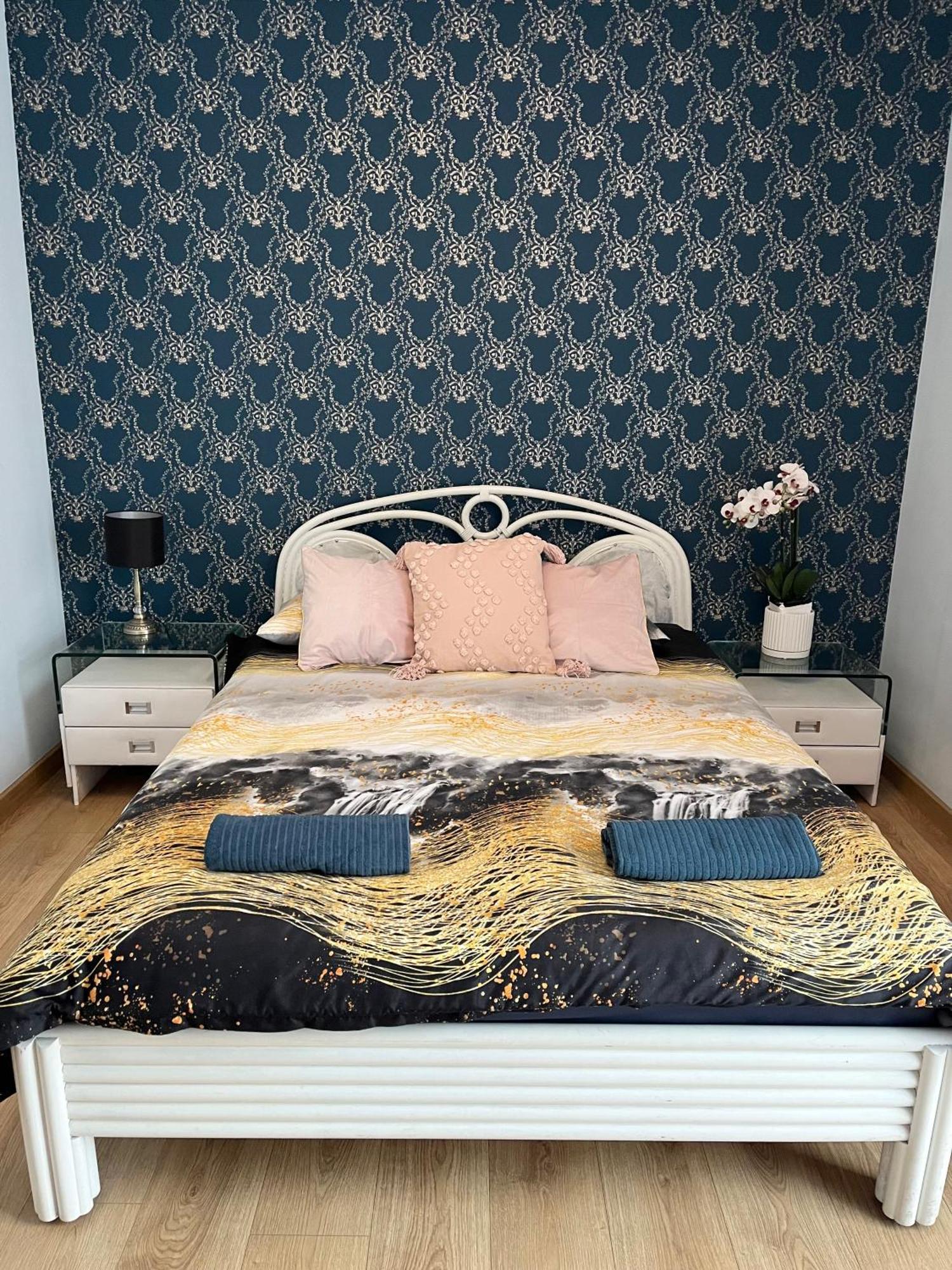 Oldtown Retro Apartment By Marina With Balcony For 6 People Gdańsk Eksteriør billede